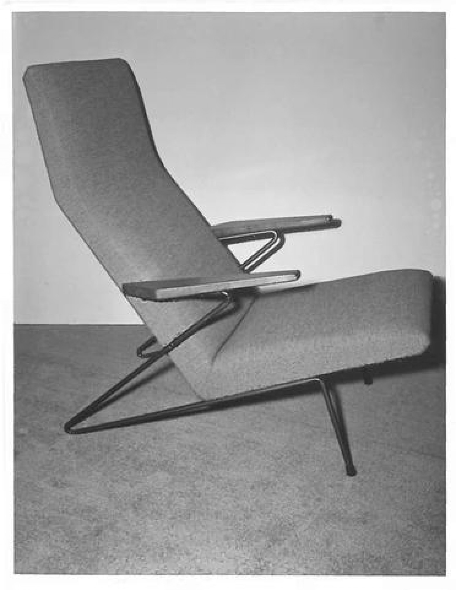 Originele , historische foto van de Elzerrd  Victors Design Agency