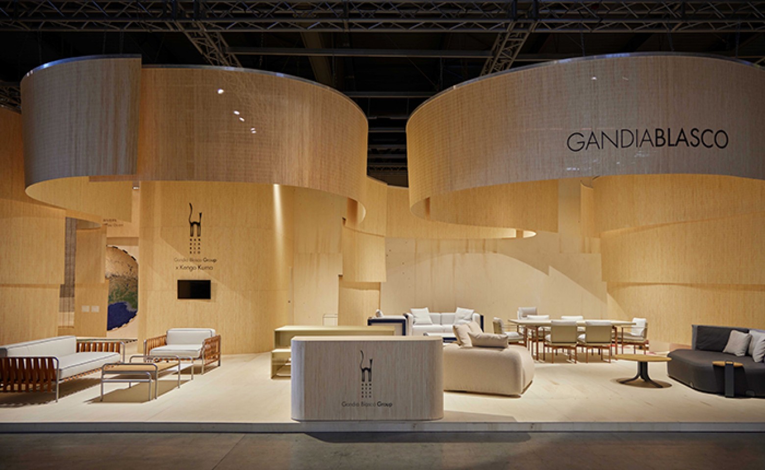 Gandia Blasco à Milan 2022 Victors Design Agency