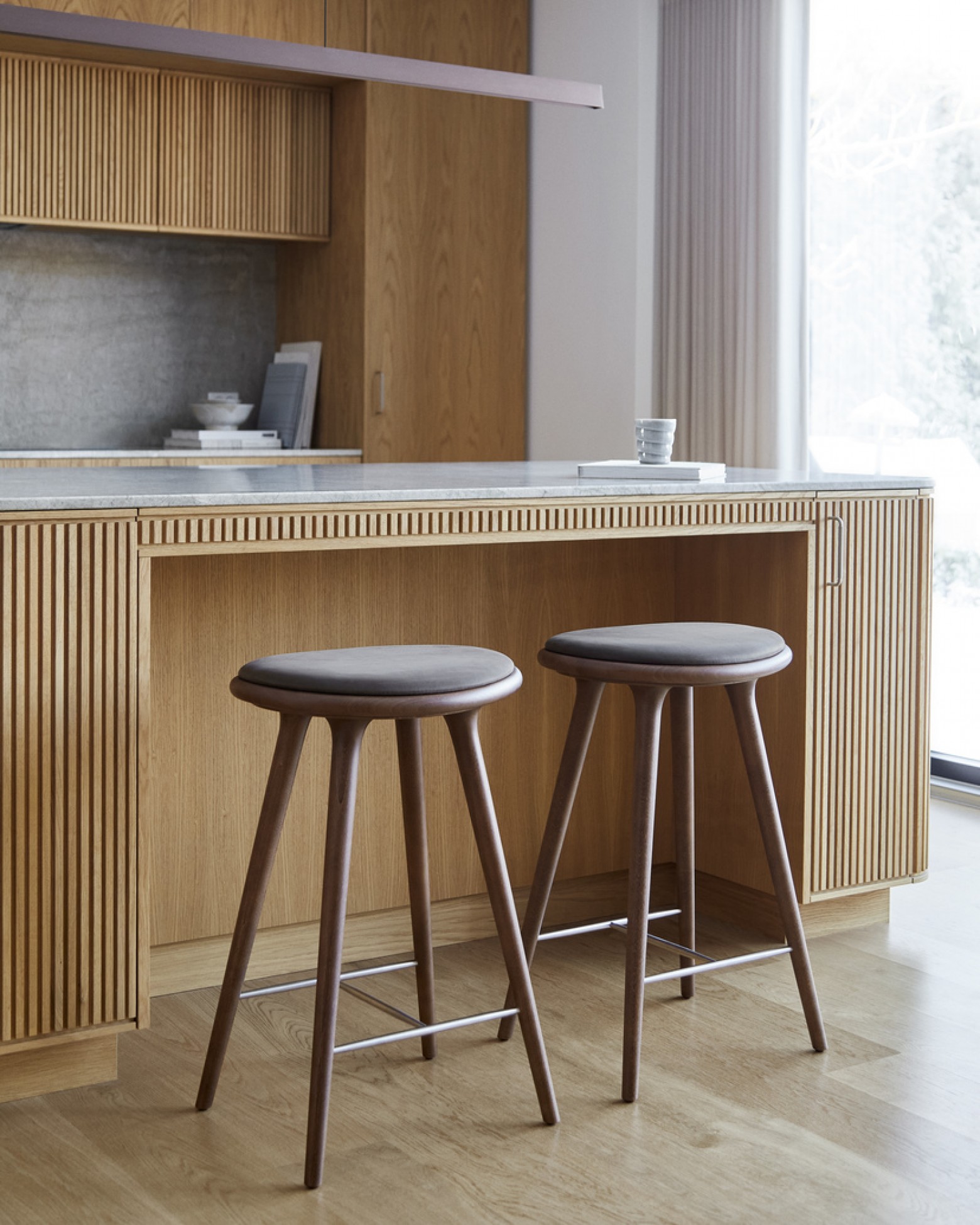 TOP LANCERING: Mater High Stool LIMITED: 595 Euro excl. BTW  Victors Design Agency