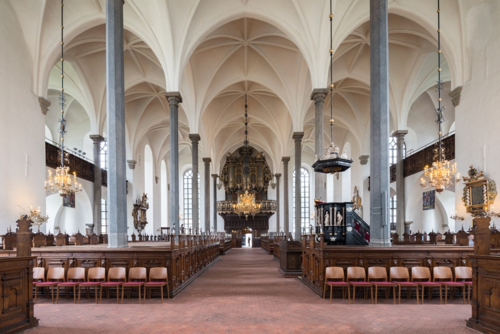 Het interieur van de Heliga Trefaldiga Church in Kristianstad, Zweden