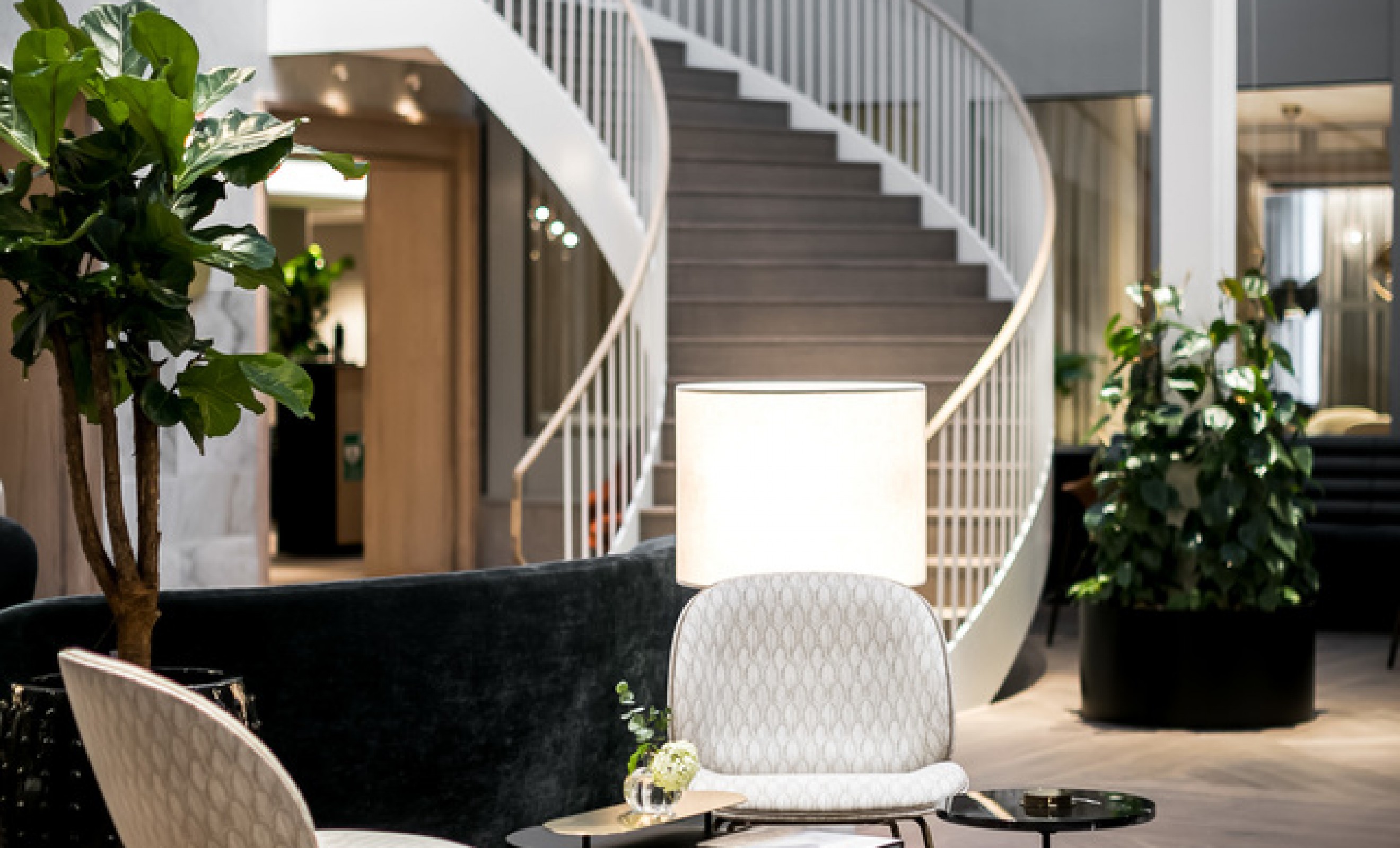 Beetle Lounge chair Victors Design Agency
