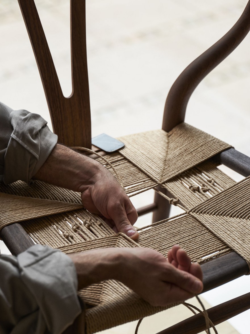 Assise de la chaise CH24: tissu à main, de l'artisanat pur