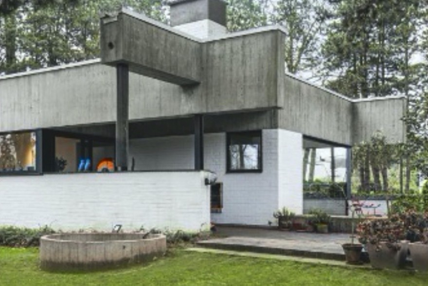 Brutalistic architecture (back side of the house) 