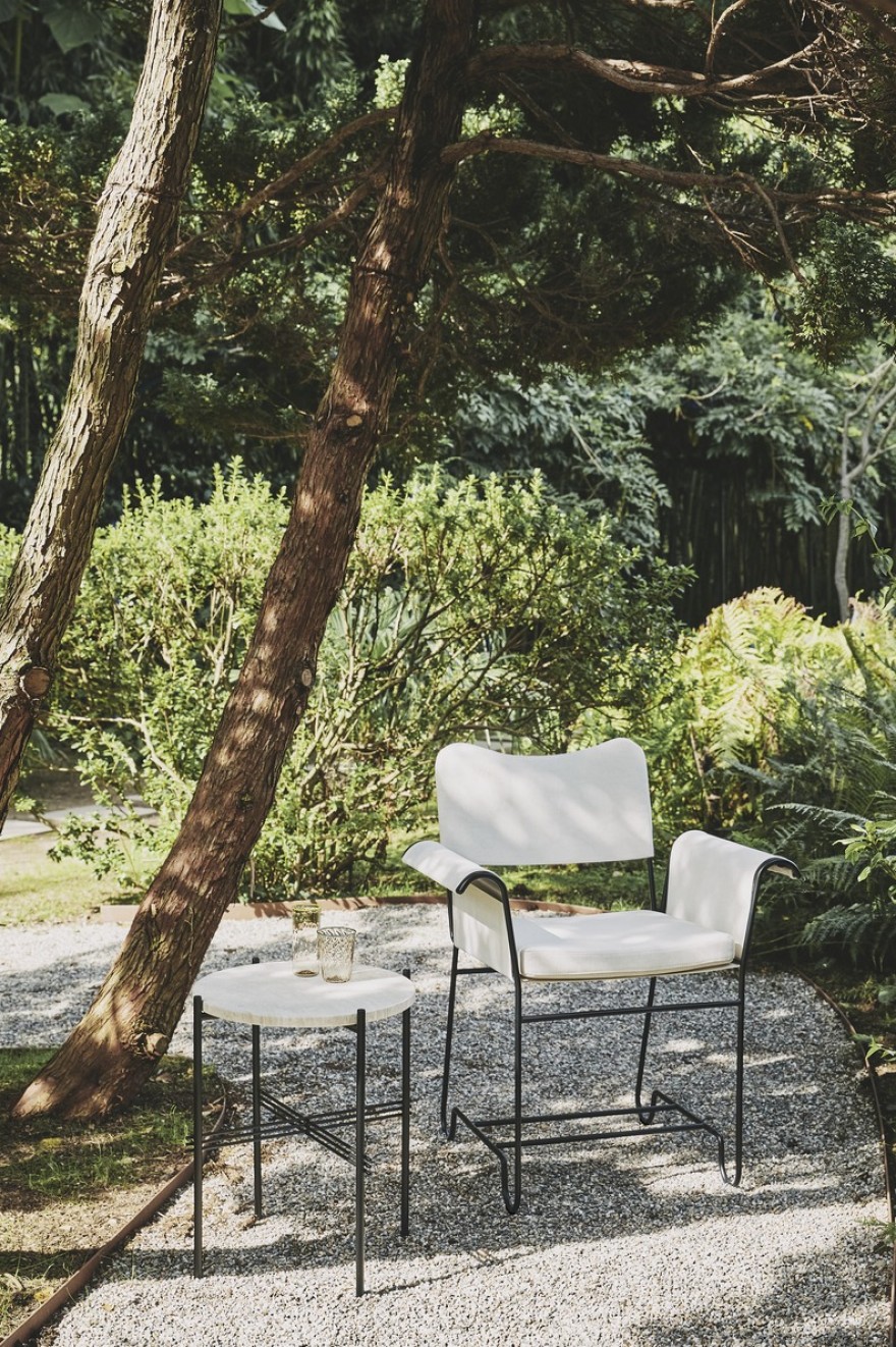 Chaise Tropique avec piètement noir - hauteur d'assise 45 cm