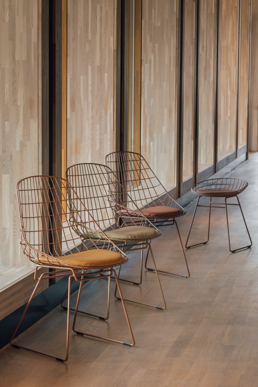 Wire dining chairs in speciek gekozen kleur