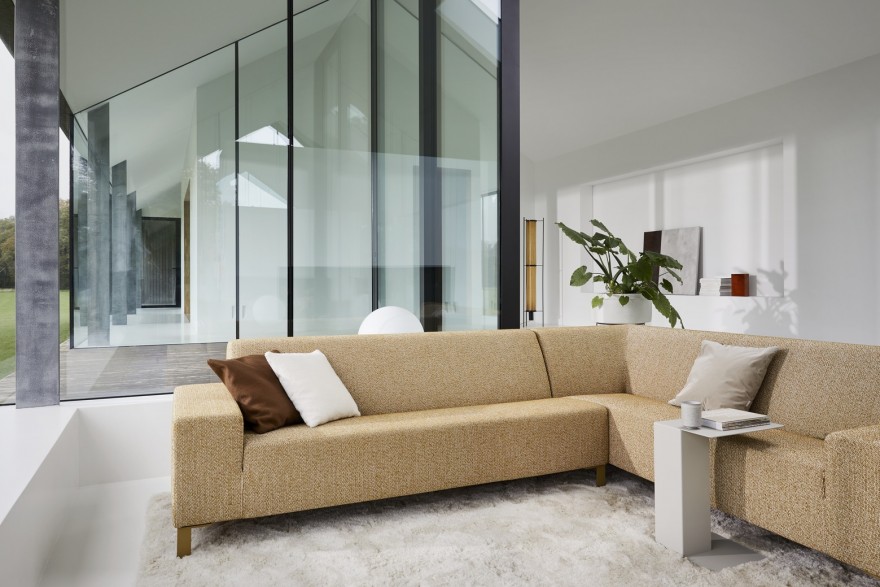 6511 sofa; design Jan des Bouvrie als hoekzetel 