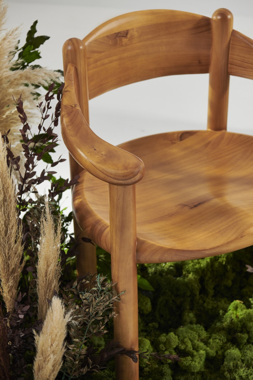 Robuuste Daumiler Chair voor levenslang gebruik 