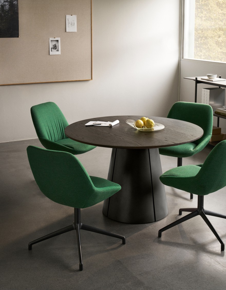 Nieuw: TRIM tafel concept diam 120/150 cm 