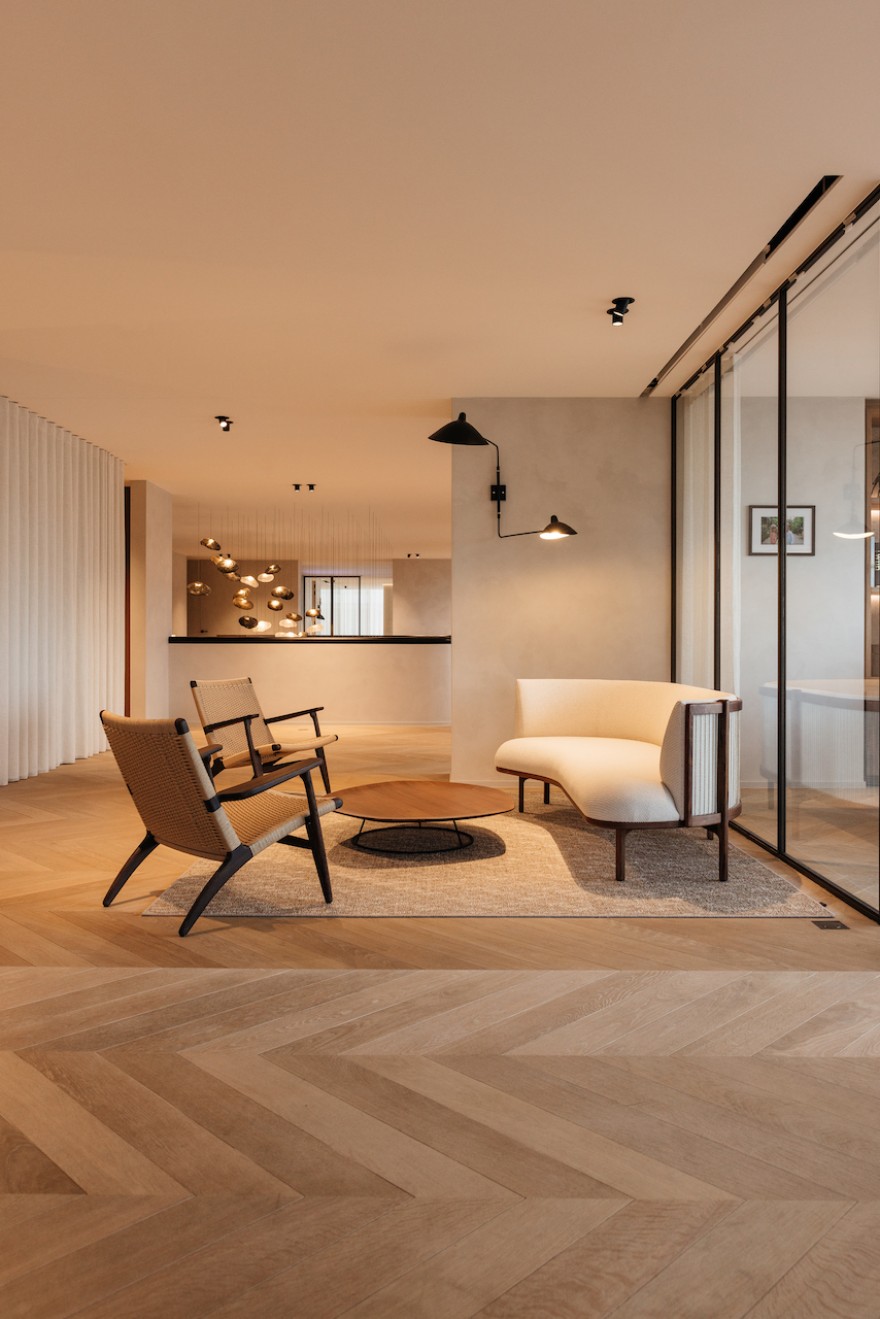Lounge setting in de kantoren van Degroote vastgoed in Oostende 