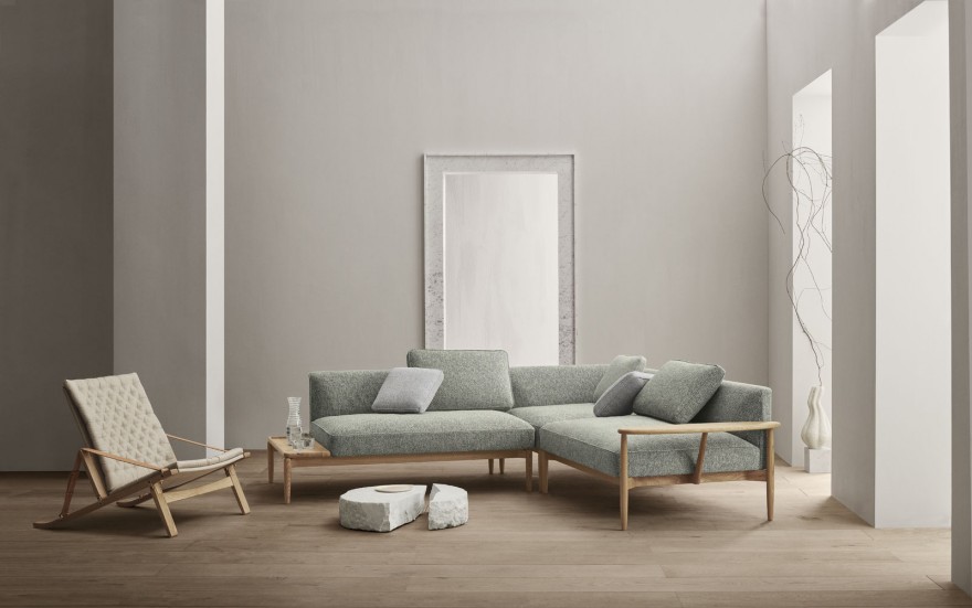 Modulaire Embrace sofa collectie + Plico chair  